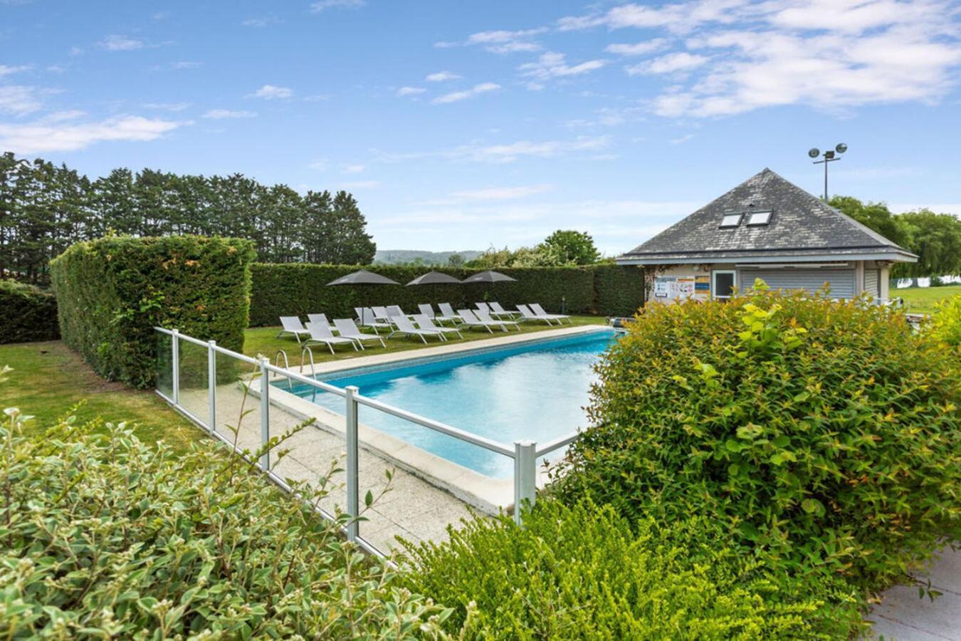 Kyriad Deauville - St Arnoult Saint-Arnoult  Exterior photo
